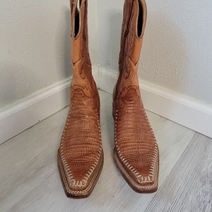 Men Size 8 Cowboy boots